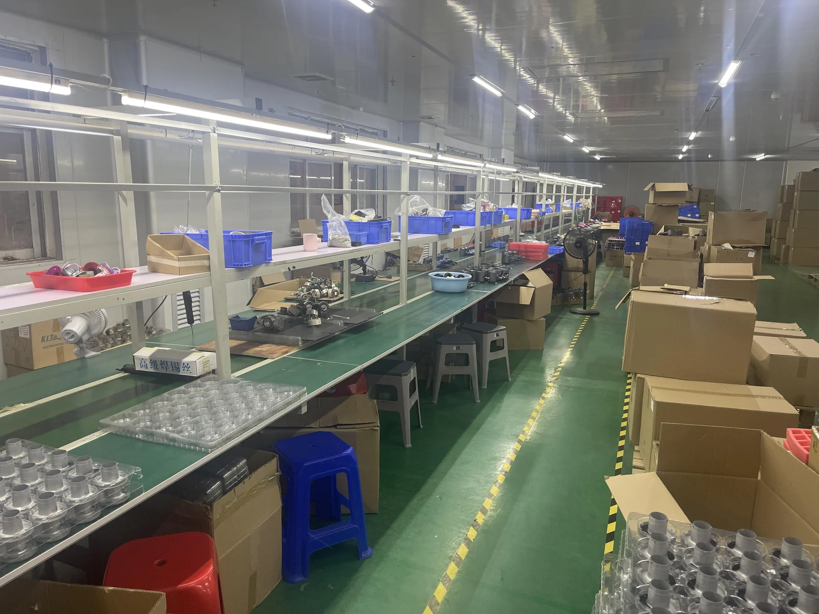 Hair styling tools manufacturing line at a ZENKEX partner factory